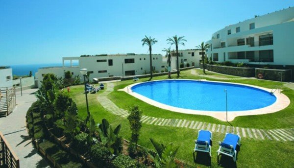 Fabulous 3 bedroom Penthouse apartment for sale in Los Monteros Marbella
